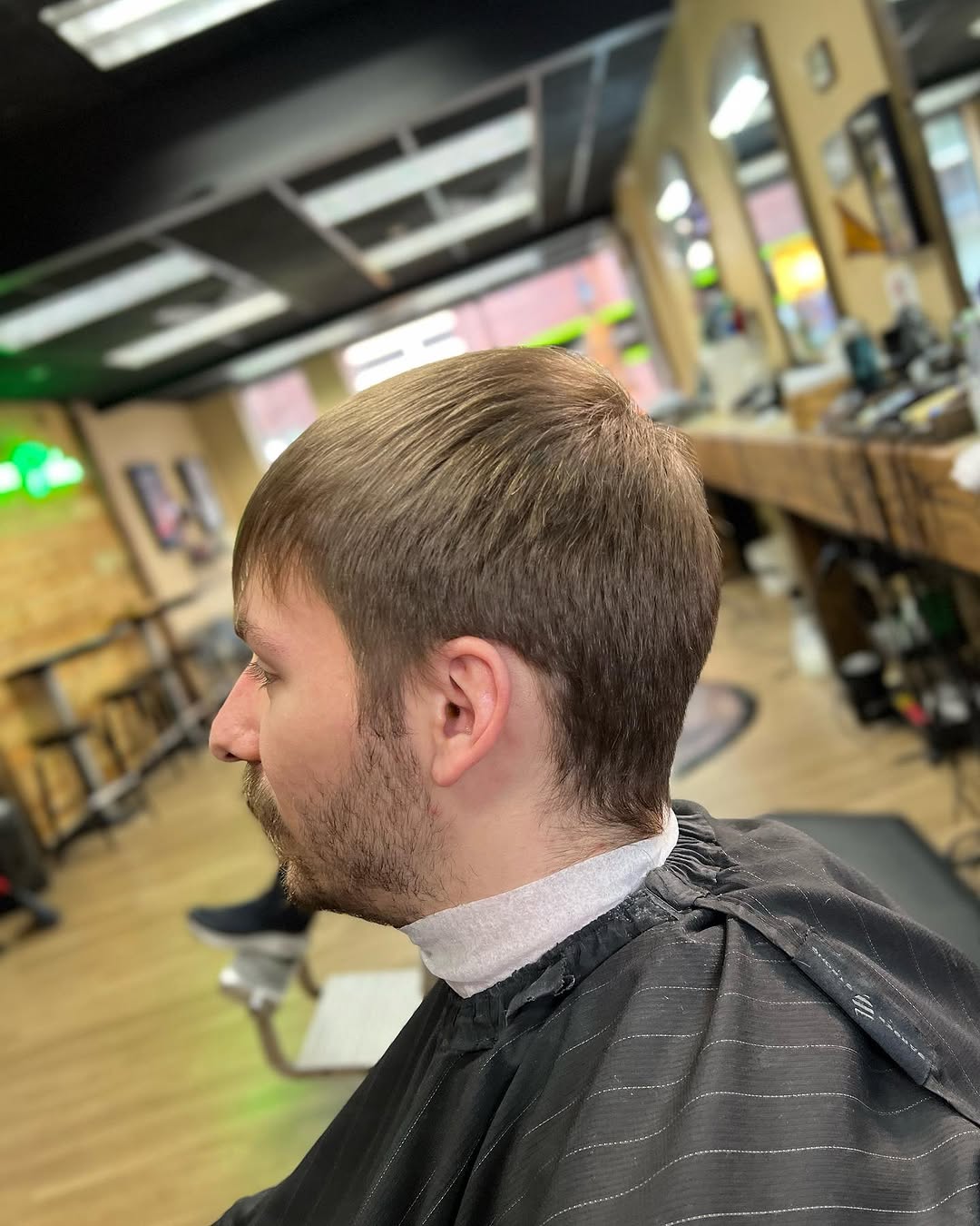 CLASSIC CUT haircut at Downtown Barbers 815