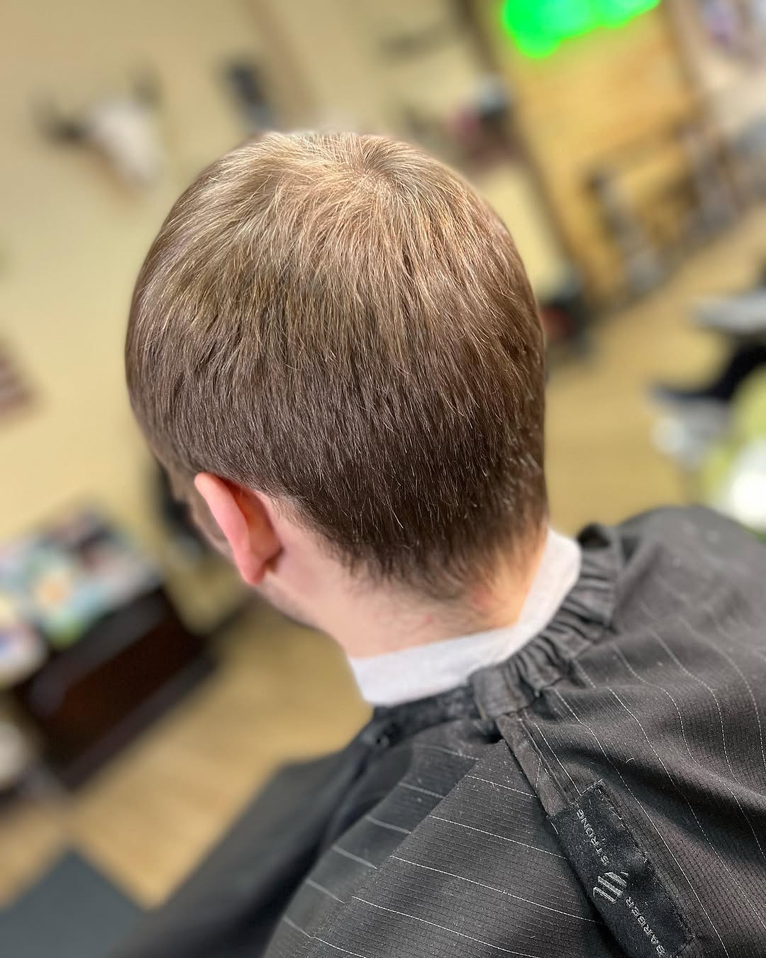 CLASSIC CUT haircut at Downtown Barbers 815