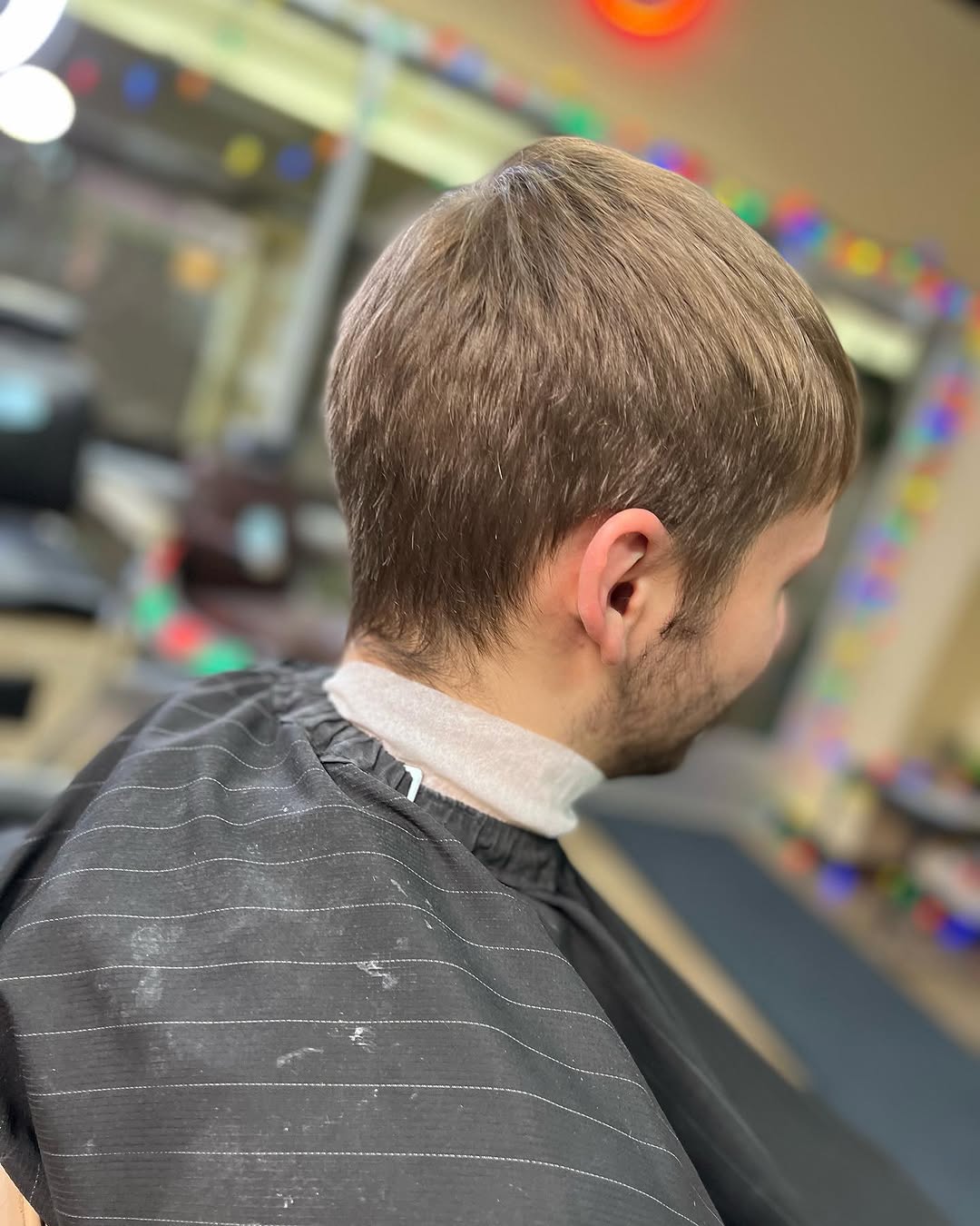 CLASSIC CUT haircut at Downtown Barbers 815